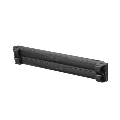 Tapa Ciega Estándar de 19in, Compatible con Racks con Rieles de Orificio Cuadrado, Instalación sin Herramienta, Plano, 2 UR, Color Negro