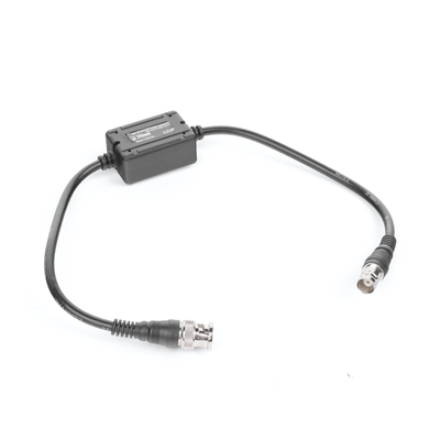 AISLADOR DE TIERRA por BNC / ELIMINE eficazmente los problemas en el video como el RUIDO, DIAFONIA, INDUCCIÓN e INTERFERENCIAS causadas por los lazos de tierra. Compatible con cámaras HD-TVI/CVI/AHD/CVBS de hasta 2 MP.