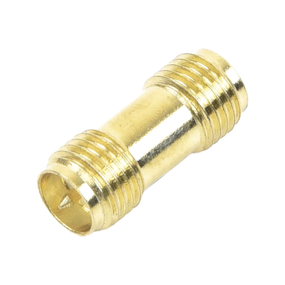 Adaptador Barril de SMA Hembra Inverso a SMA Hembra Inverso, Oro/ Oro/ Teflón.