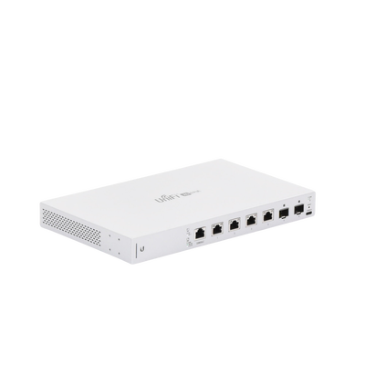 Switch UniFi 7 puertos (1 x consola, 4 x PoE++ 802.3bt y 2 SFP+)