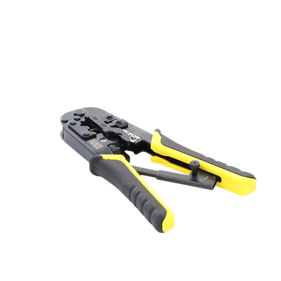 Pinzas para Terminación de Conectores RJ45/RJ11/RJ12 en Cable UTP.