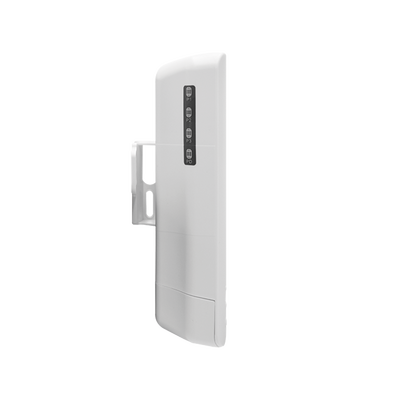 Extensor PoE para Exterior / No Admnistrable / Una Entrada PoE 802.3 bt de 60W / 3 Salidas PoE 802.3 af/at de Hasta 30W / Protección IP65 / Plug and Play Sin necesidad de Configuración / Ideal para Aplicaciones de CCTV