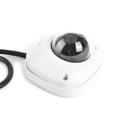 Cámara IP Mini Domo Antivandálica 2MP / Lente 2.4mm / WDR 150db / IP66 / H.265 & WiseStream II