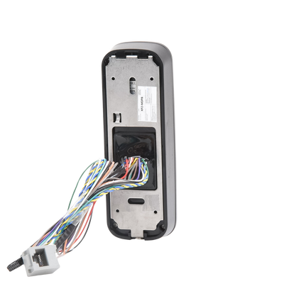 Controlador de una puerta  de uso en exterior, Con lector de Tarjetas  Multitecnolgia, NFC y Bluetooth