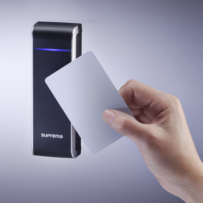 Xpass Lector de tarjetas RFID IP65 PoE (125 KHz EM) uso con BioStar1
