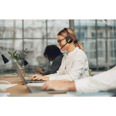 Diadema Inalámbrica WH64 Hybrid Mono de Yealink con Certificación Teams y Busylight Integrado