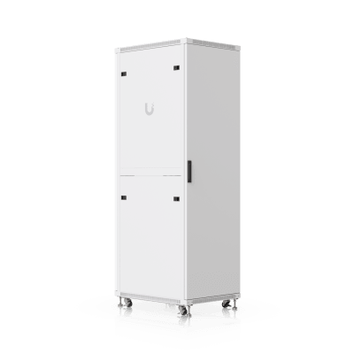 UACC Rack Cabinet 42U (600 × 800 mm) – Gabinete de Piso Totalmente Ensamblado con Ventiladores Integrados, Paneles Removibles, Ruedas con Seguro y Puerta Frontal de Vidrio Templado