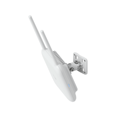 U7 Pro Outdoor WiFi 7 Tri-Banda para Exteriores IP67 con Soporte 6 GHz, Antena Direccional Integrada, Cobertura de hasta 465 m² y Capacidad para 300 Usuarios