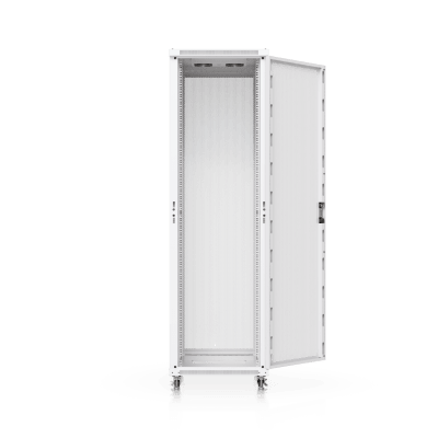 UACC Rack Cabinet 42U (600 × 800 mm) – Gabinete de Piso Totalmente Ensamblado con Ventiladores Integrados, Paneles Removibles, Ruedas con Seguro y Puerta Frontal Perforada para Óptimo Flujo de Aire
