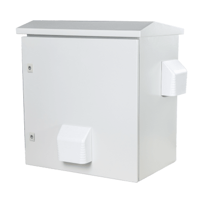 Gabinete Ventilado de Acero IP55 Uso en Exterior (593 x 609 x 399 mm) con Placa Trasera Interior Metálica y Compuerta Inferior Atornillable. Incluye Ventilador, Ventilas, filtros, Montaje Rack 19", Terminal de Tierra Física, Chapas y Ll