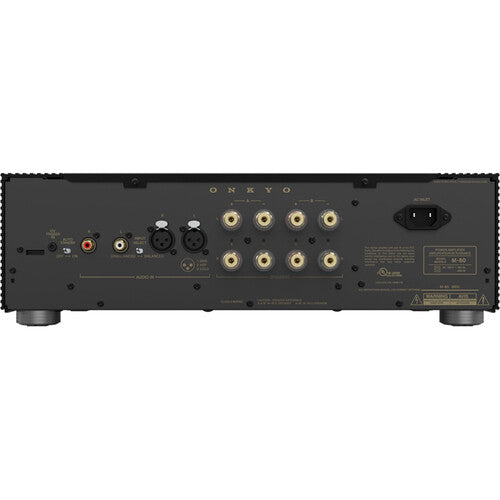 Panel de conexiones traseras del Onkyo M-80 mostrando entradas XLR balanceadas y terminales de altavoz.