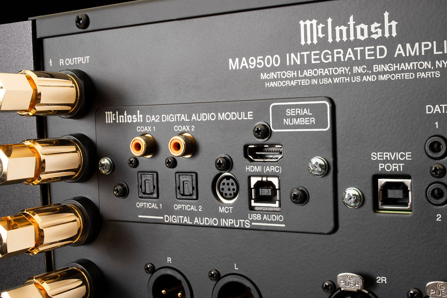 McIntosh MA9500 Amplificador integrado 2 canales 300W Módulo de audio digital DA2 instalado 10 conexiones analógicas 2 balanceadas, 6 no balanceadas